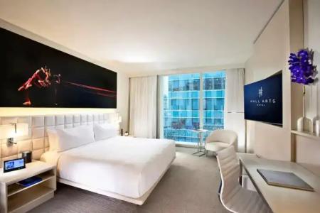 HALL Arts Dallas, Curio Collection by Hilton - 83