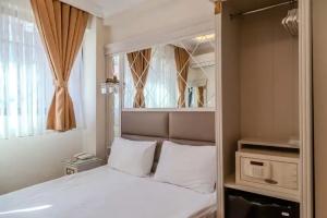 City Hall Hotel, Istanbul
