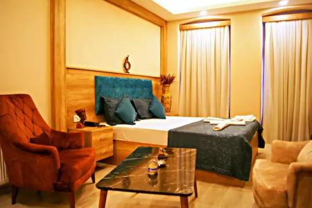 Destinia Pera Suites - 36