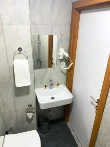 Destinia Pera Suites - 27