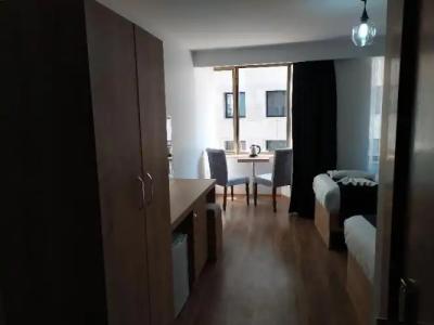 Golden Street - 106