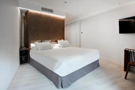 Axel San Sebastián - Adults Only - 5