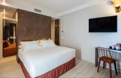 Axel San Sebastián - Adults Only - 3