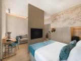 Executive Double room with street view