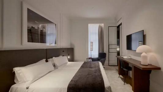 Kozmo Suites & Spa - Small Luxurys of the World - 4