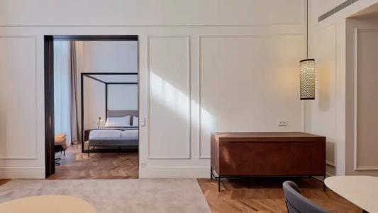 Kozmo Suites & Spa - Small Luxurys of the World - 12