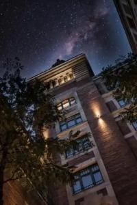 Kozmo Suites & Spa - Small Luxurys of the World - 31