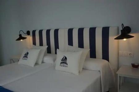 Hostal Boutique Es Portalet - 17