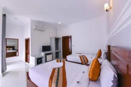 Sky Palace Boutique - 2