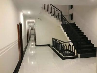 Sky Palace Boutique - 11