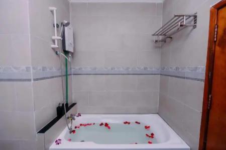 Sky Palace Boutique - 31