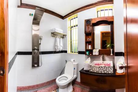 Hello Cambodia Boutique - 7