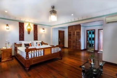 Hello Cambodia Boutique - 54