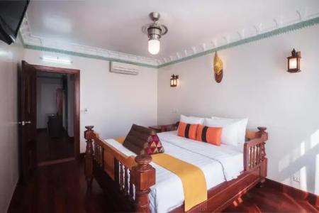 Hello Cambodia Boutique - 44