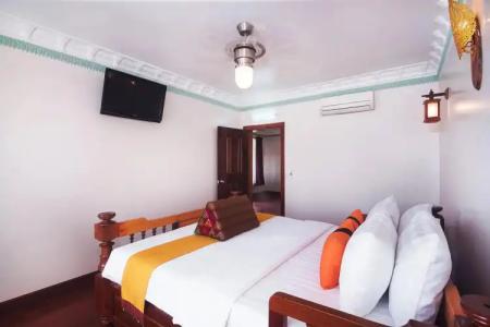 Hello Cambodia Boutique - 6