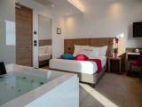 Junior Suite with partial sea view