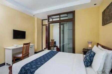 Botum Palace - 2