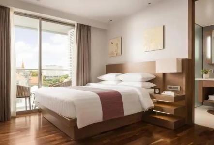 Emion Phnom Penh - 1