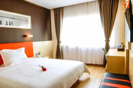 7 Days Premium Phnom Penh - 1