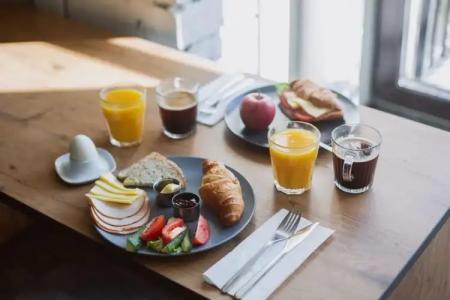 SELF CHECK-IN Railway Apartments - 8