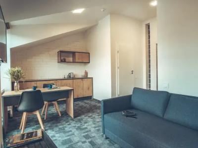 SELF CHECK-IN Railway Apartments - 98