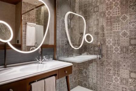 Palacio Santa Clara, Autograph Collection - 106