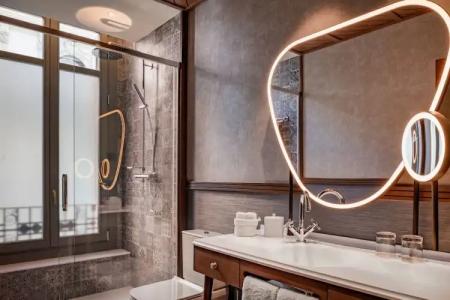 Palacio Santa Clara, Autograph Collection - 98