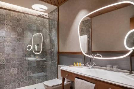 Palacio Santa Clara, Autograph Collection - 105