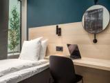 Atrium Single room