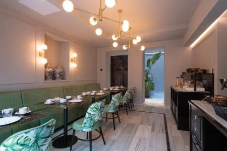 Boutique Cordial Malteses - 38