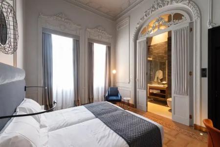 Boutique Cordial Malteses - 24