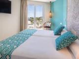 Double room with partial sea view