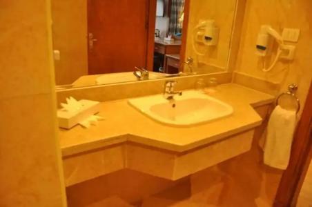 Hawaii Caesar Dreams Resort and Aqua Park - Families and Couples - 14