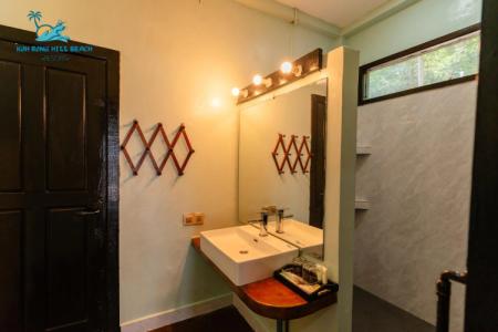 Koh Rong Hill Beach Resort - 7