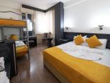 Standard Quadruple room with city view
