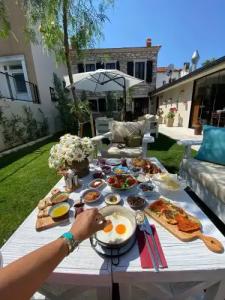 1870's Taş Konak Garden - 12