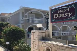 DAISY HOTEL