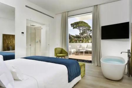 The Sense Experience Resort - 2