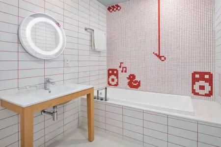 Radisson Red, Dubai Silicon Oasis - 117