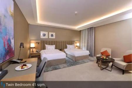 Grand Cosmopolitan - 101