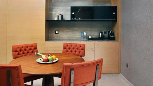 Grand Cosmopolitan - 120