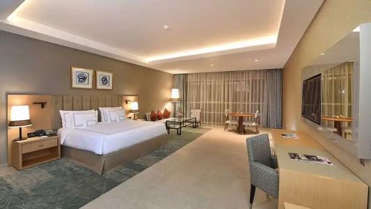 Grand Cosmopolitan - 112