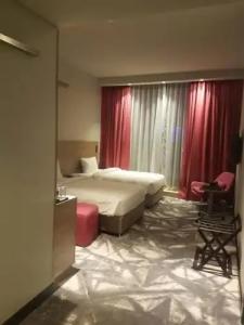 FORTUNE ATRIUM - 14