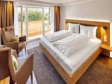 Standard room with mountain view