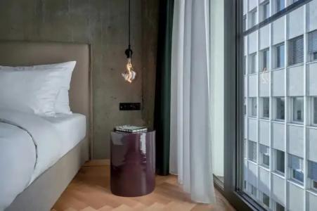 Gekko House Frankfurt, a Tribute Portfolio - 106