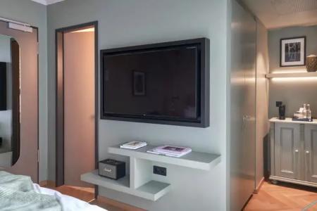 Gekko House Frankfurt, a Tribute Portfolio - 2