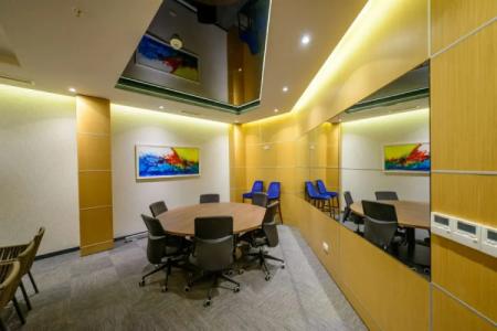 Boutique Square by Aycon - 12