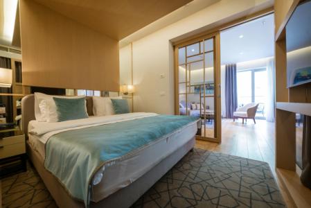 Boutique Square by Aycon - 3