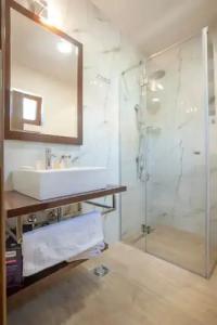 Twelve by Aycon - 104