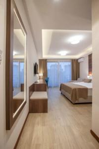 Twelve by Aycon - 107